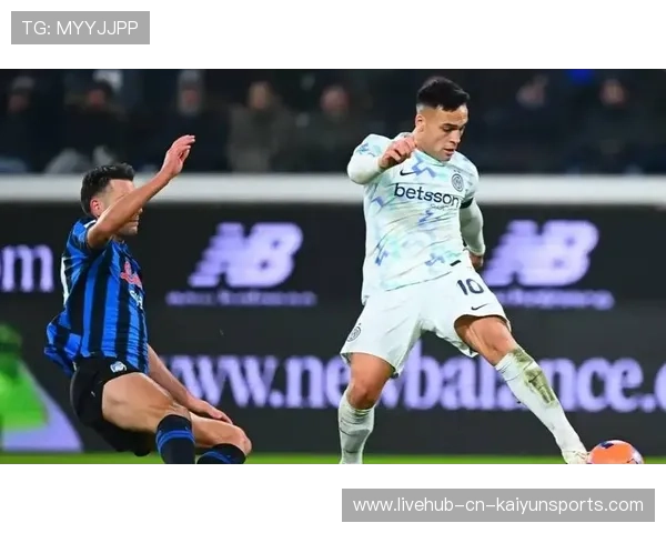 国际米兰客场大胜，劳塔罗再演帽子戏法，劳塔罗转会国米