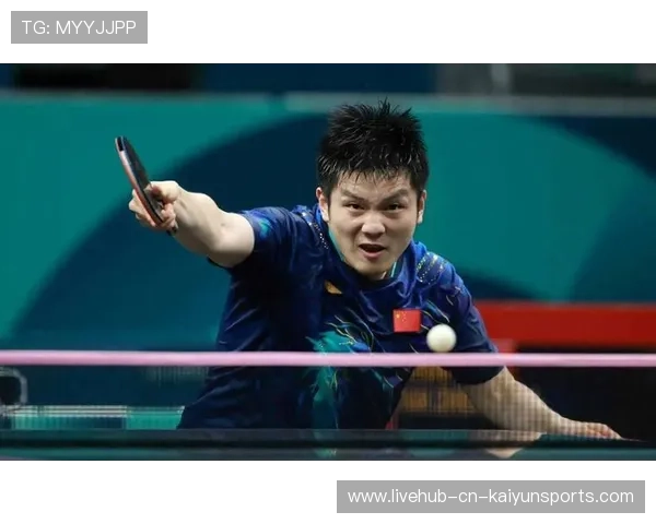 第一次英超现场体验,樊振东笑容满面分享喜悦,樊振东vs西蒙高茨回放 第一次英超现场体验,樊振东笑容满面分享喜悦,樊振东vs西蒙高茨回放